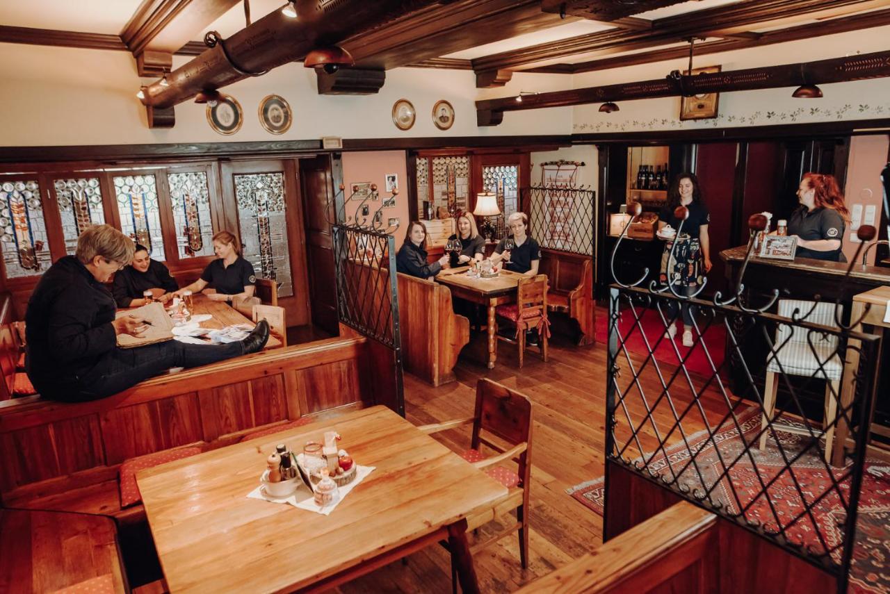 Der Eberhard - Wohnen & Essen Bei Ilse Hotel Sankt Michael in Obersteiermark Exterior photo